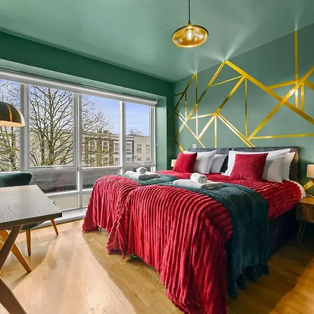 Dapper Suite In Bustling Holloway, Islington By Gold Stays